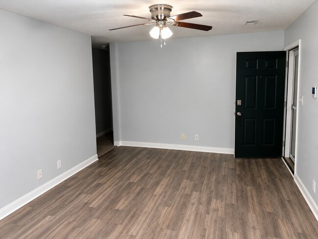 Building Photo - Just Reduced!