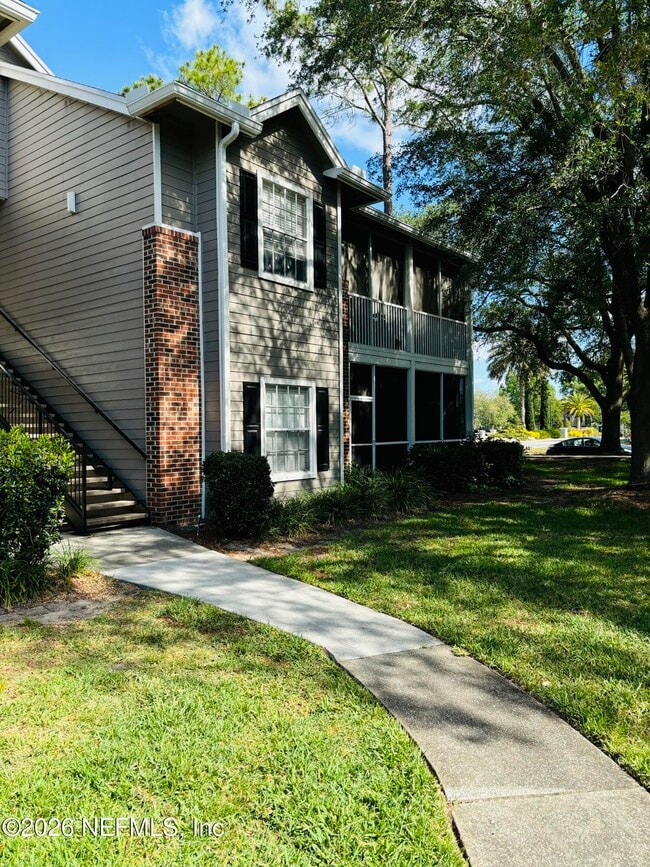 Building Photo - 3938 Hendricks Ave