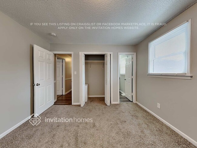 Building Photo - 208 Ferncliff Dr