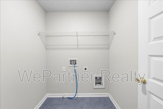 Building Photo - 206 Vickery Ln