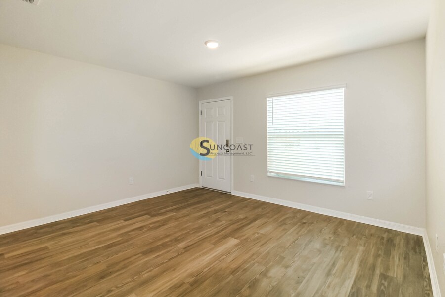 Building Photo - 8148 Juniper Rd