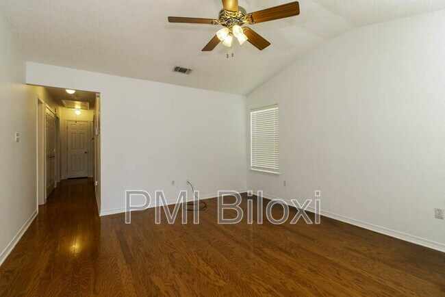 Building Photo - 11107 Dede Dr