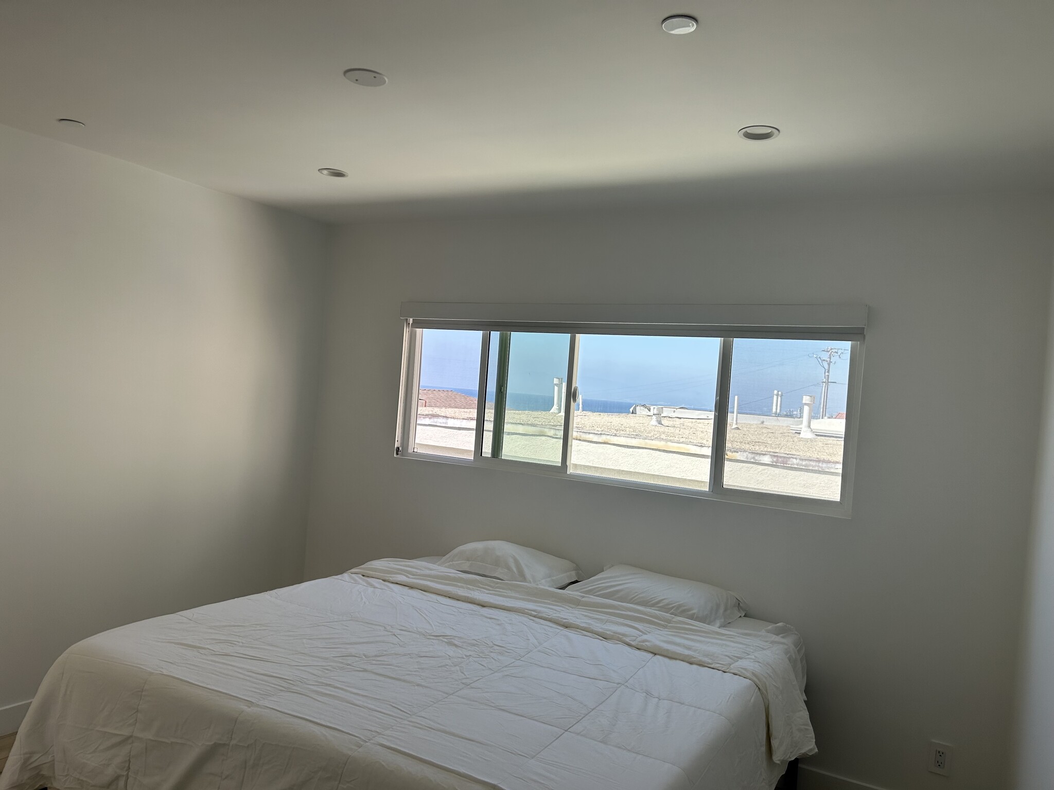 Master Bedroom with attached bathroom - 221 36th Pl