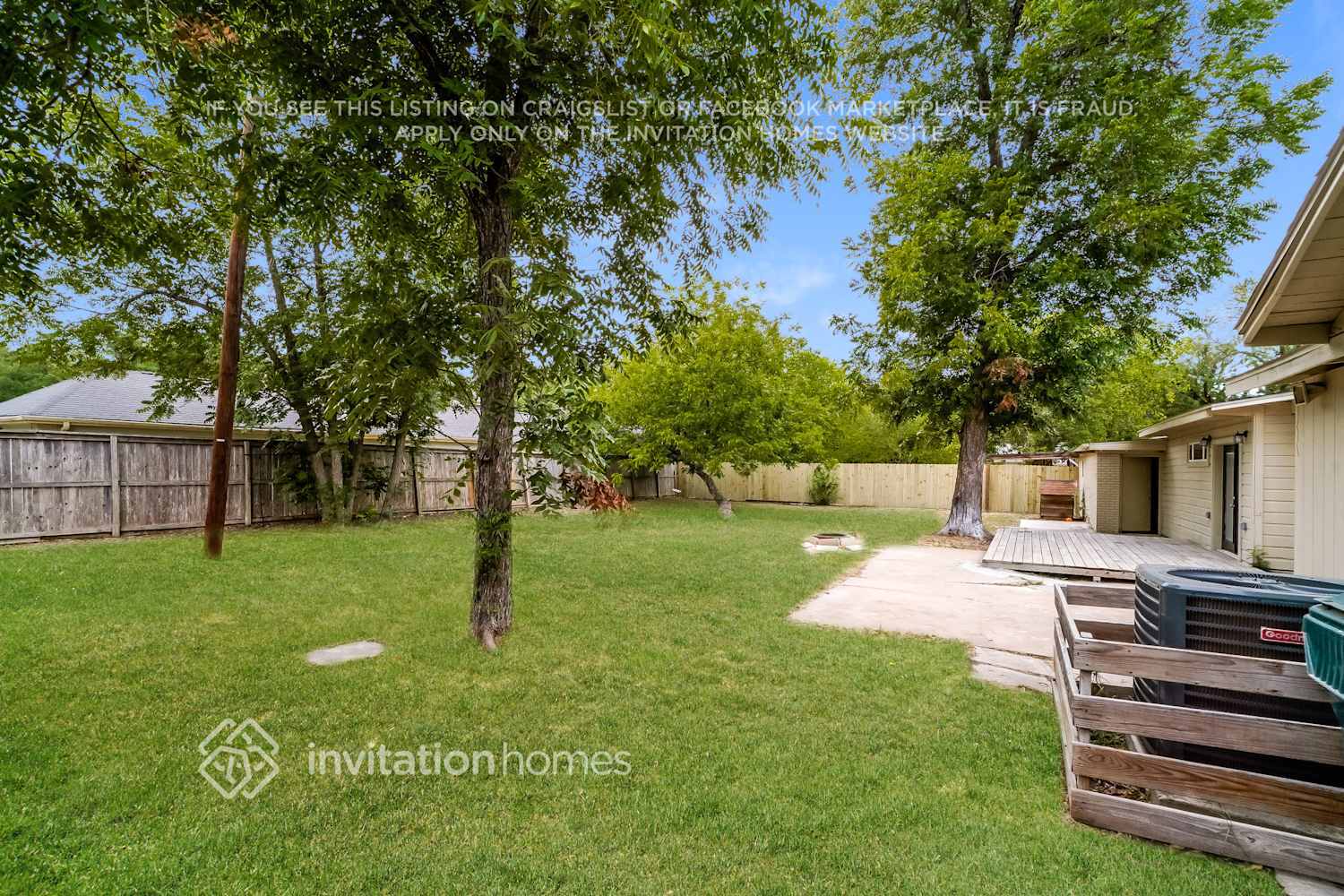 Building Photo - 221 Ellis St