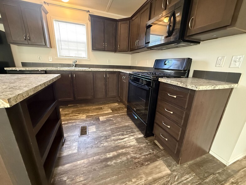 Building Photo - 11977 Springbrook Ct