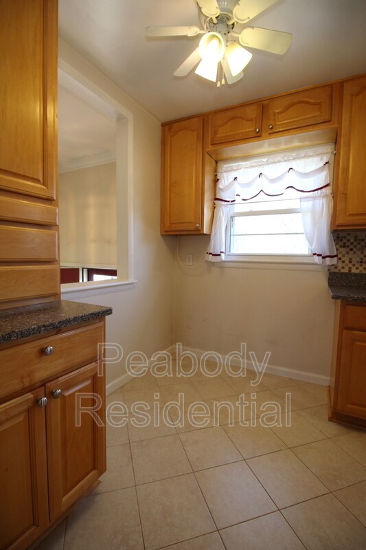 Building Photo - 8504 Wagon Wheel Rd