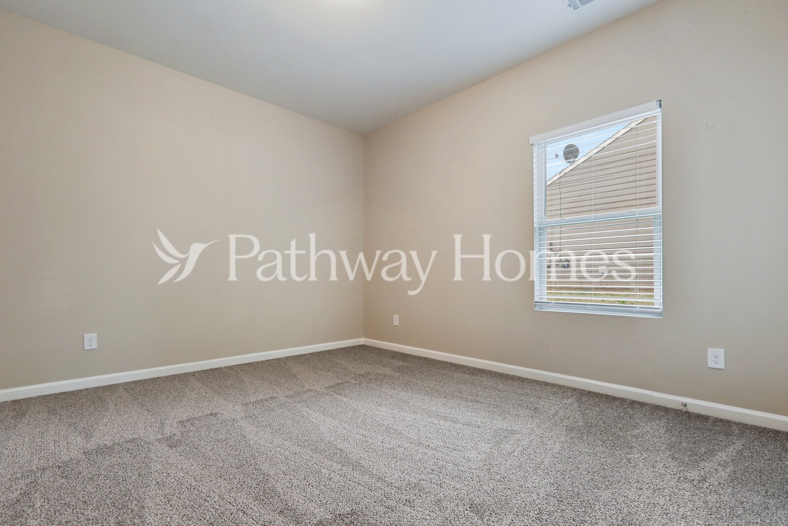 Building Photo - 3509 Mica Cir SE