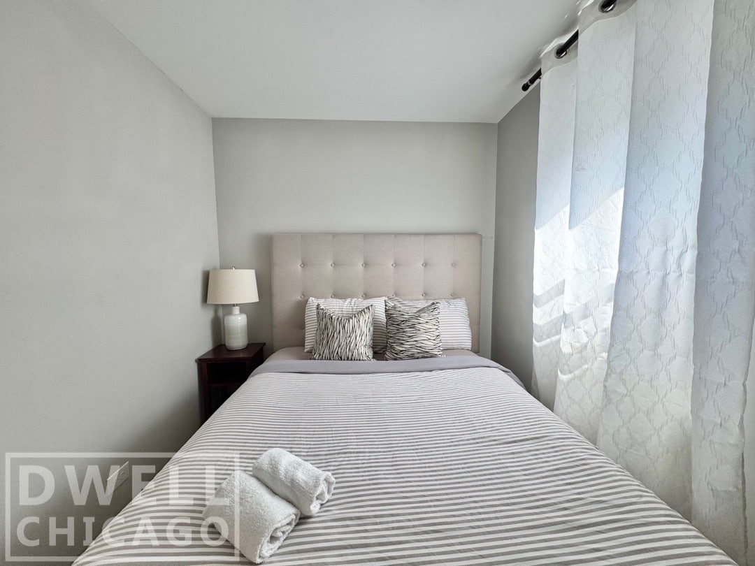 Building Photo - 2550 W Thomas St