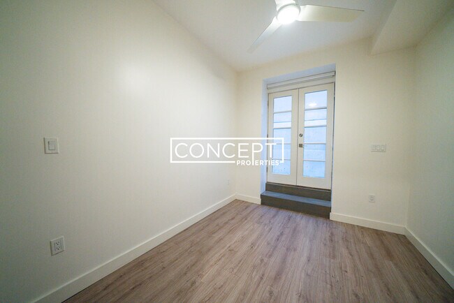 Building Photo - 1474 Tremont St