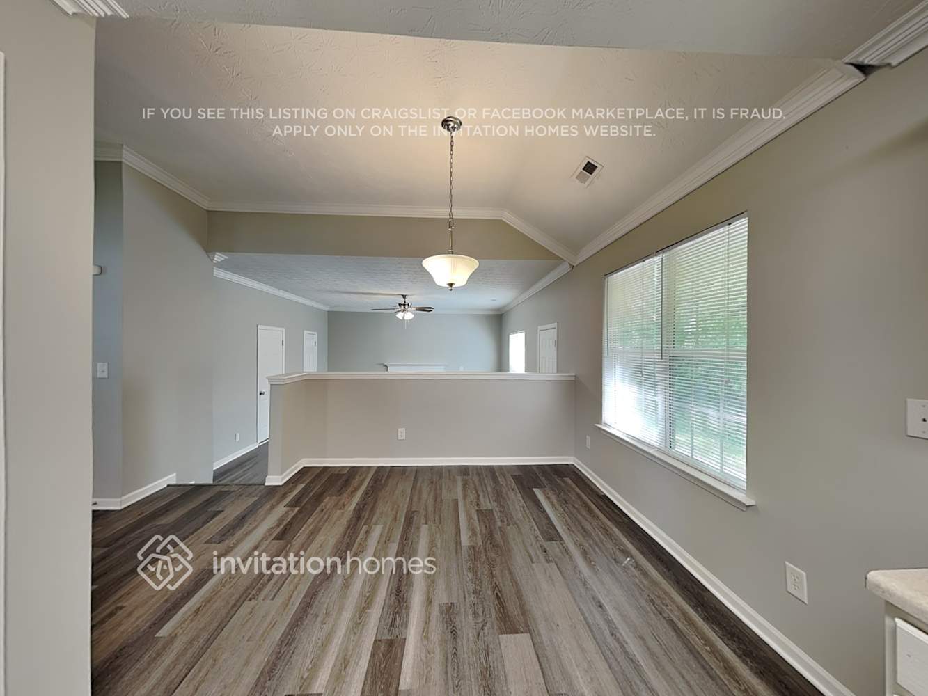 Building Photo - 2625 Fairstone Ave