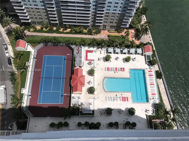 Building Photo - 1155 Brickell Bay Dr
