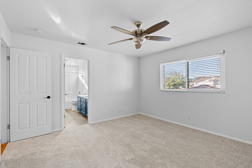 Building Photo - 1124 Grass Valley Way