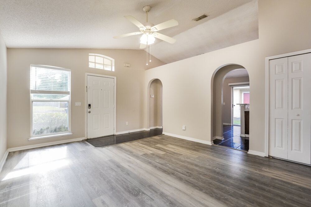 Building Photo - 5529 New Cambridge Rd