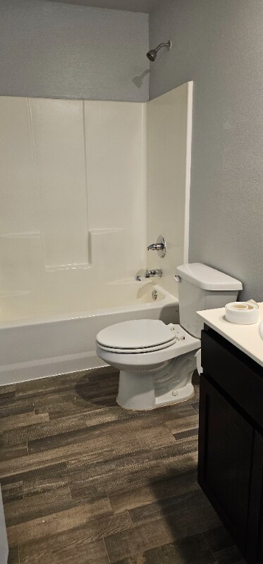 Building Photo - 419 E Day St