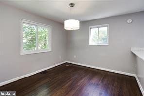 Building Photo - 9211 E Parkhill Dr