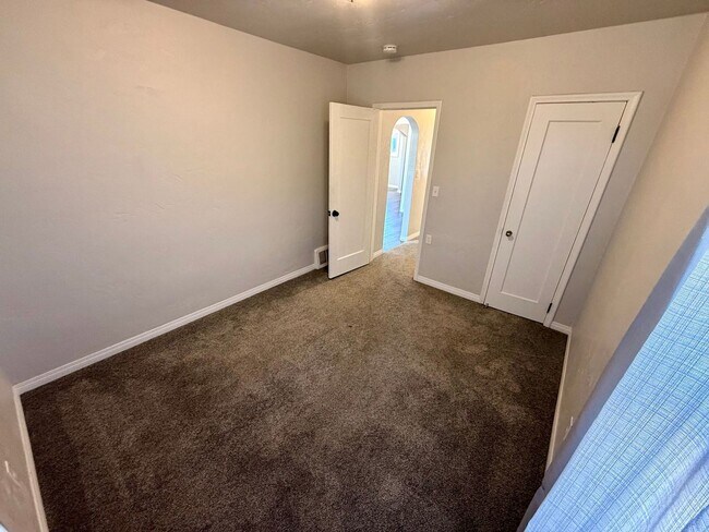 Building Photo - Charming 2-Bedroom Home with Patio, Storage & Plenty of Parking