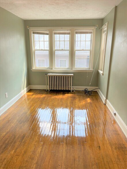 Building Photo - 6532 Wilkins Ave