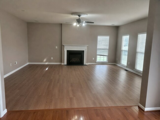Building Photo - 15024 Burgandine Ave