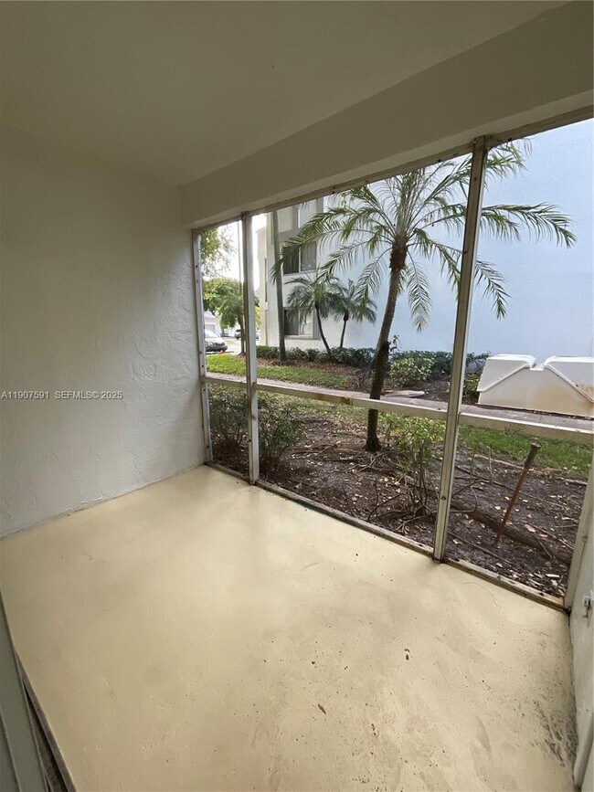 Building Photo - 5672 Rock Island Rd