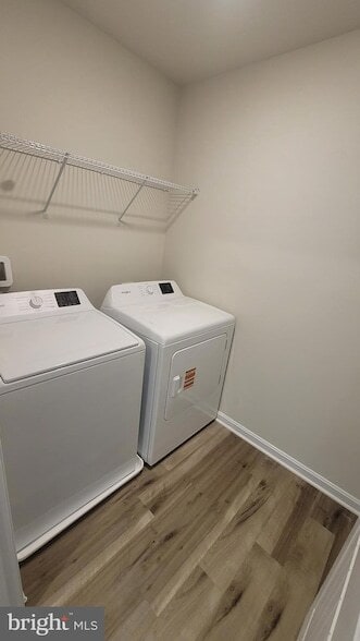 Building Photo - 102 Sycamore Ln