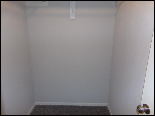 Building Photo - 10 Wisteria Dr