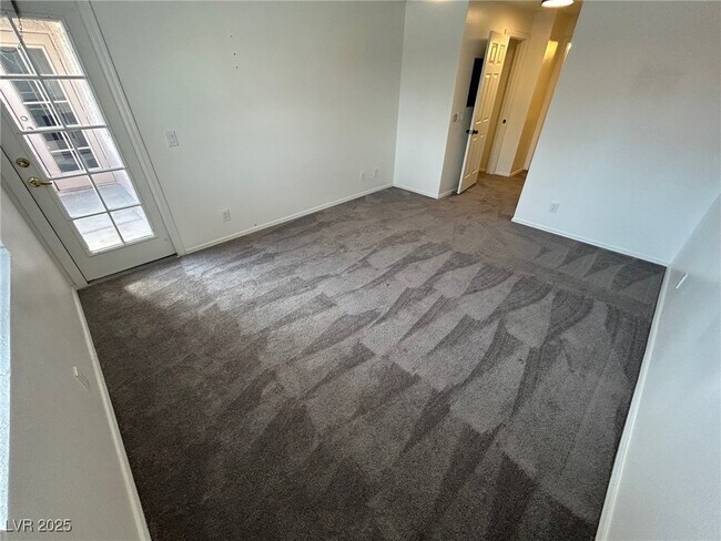 Building Photo - 1375 E Hacienda Ave