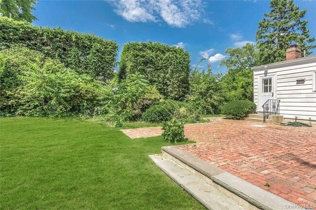 Building Photo - 25 Valentine Ave