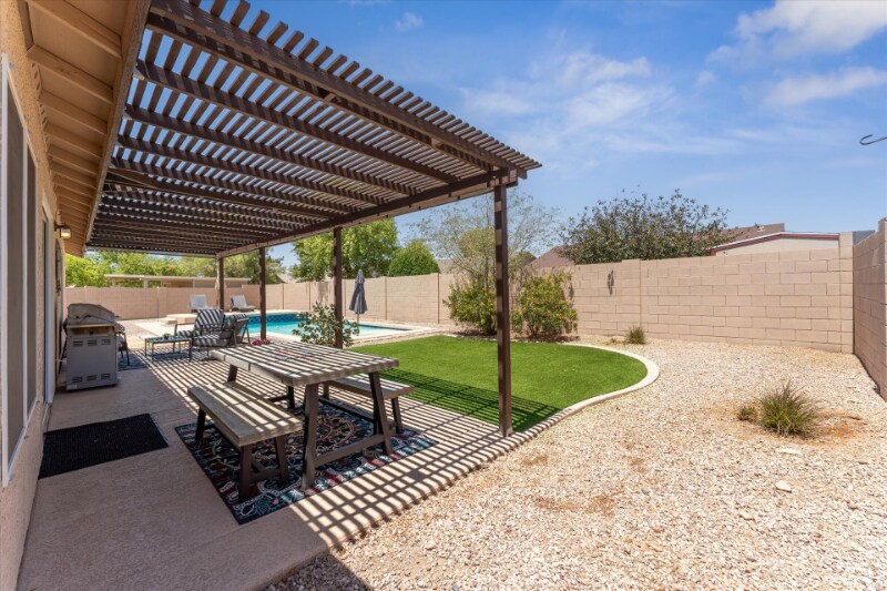 Building Photo - 4494 E Brae Voe Way