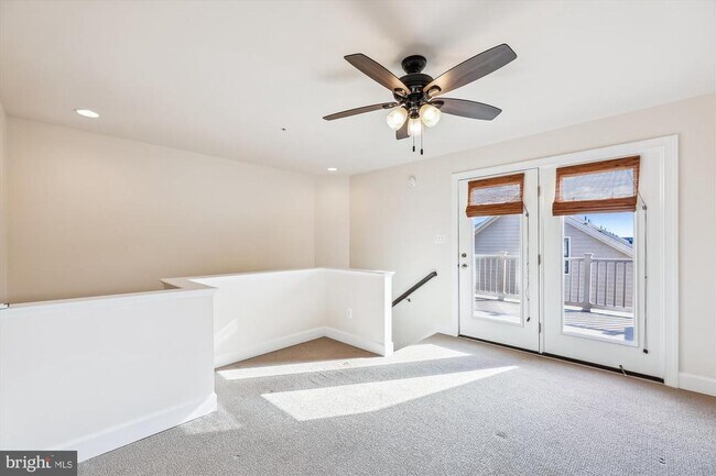 Building Photo - 4709 Van Buren St