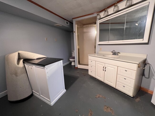 Building Photo - 3329 Collins Ferry Rd