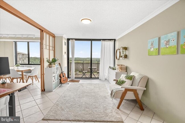 Building Photo - 5225 Pooks Hill Rd