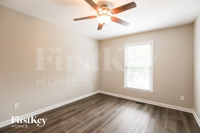 Building Photo - 11637 Cody St