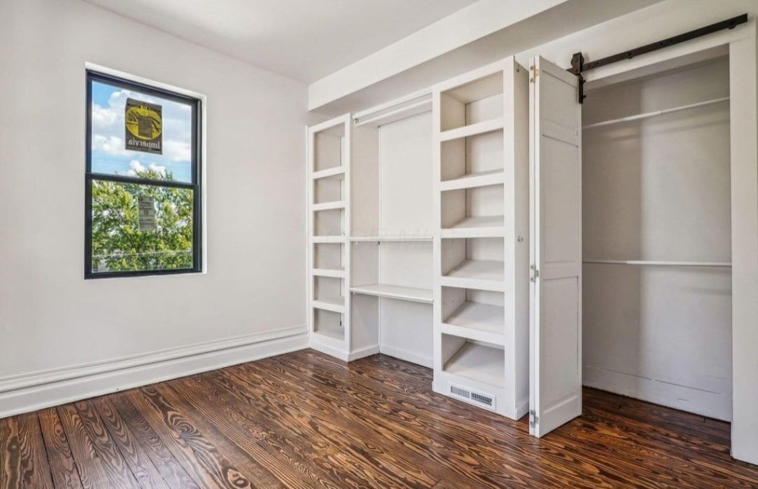 Building Photo - 4270 Broadway