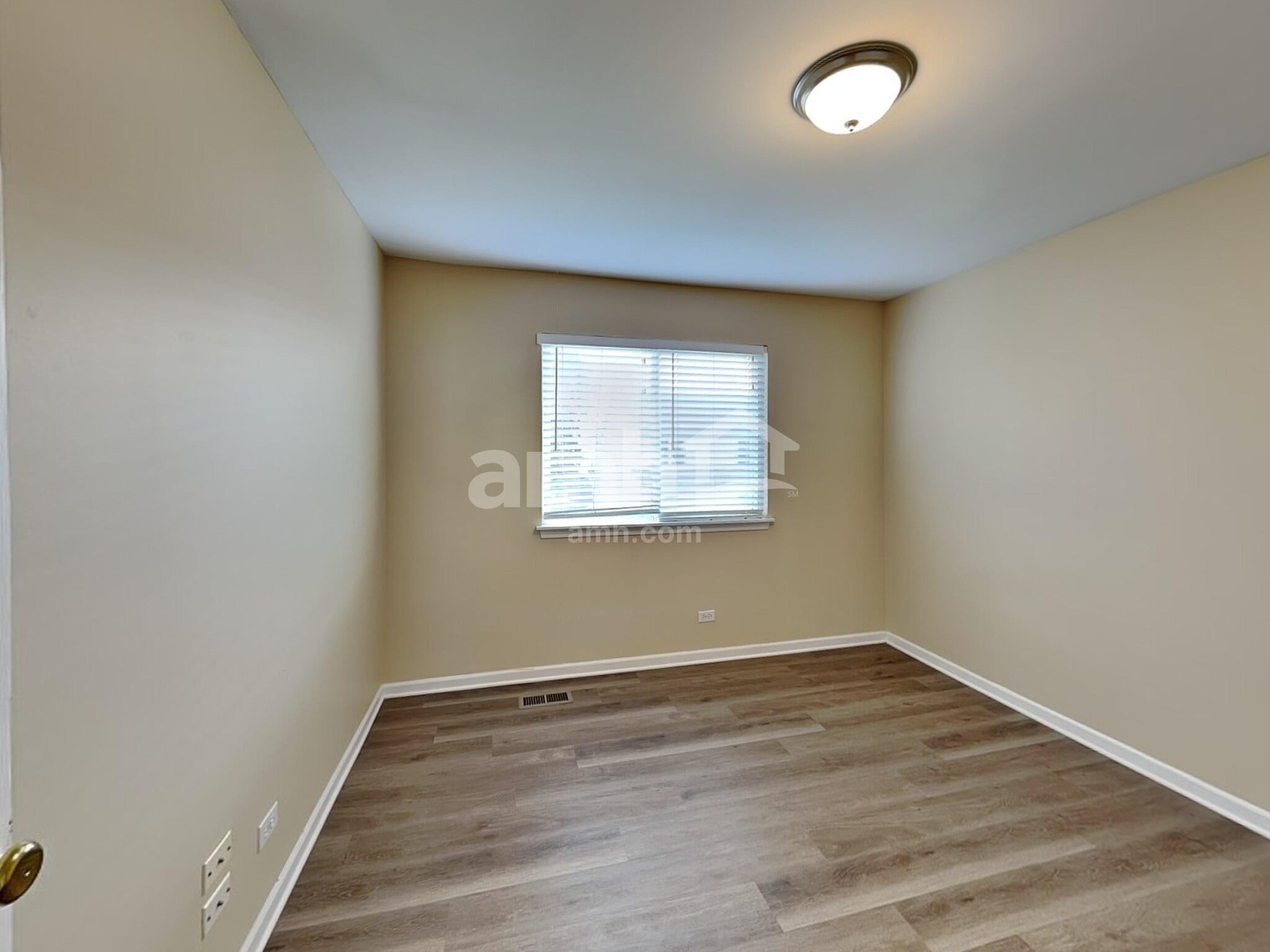 Building Photo - 388 Pheasant Chase Dr