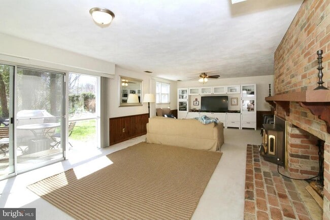 Building Photo - 8947 Colesbury Pl