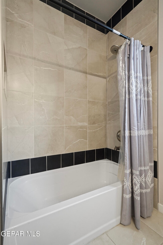 Building Photo - 12405 Northumberg Dr