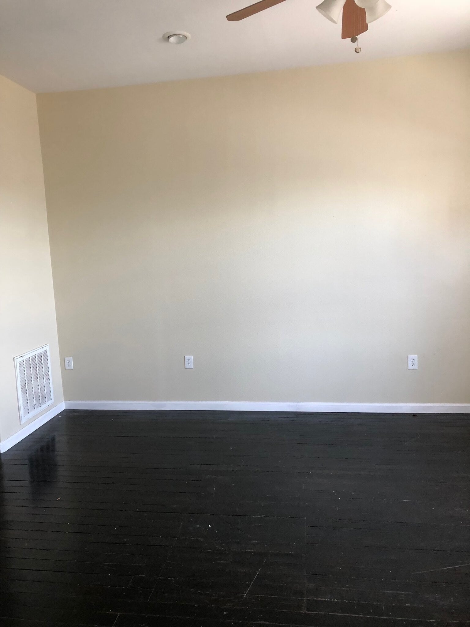 Building Photo - 524 23rd St