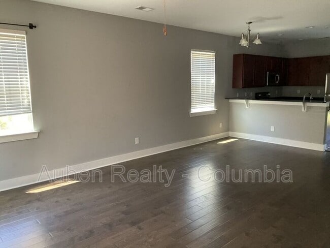 Building Photo - 1331 McDuffie Ave