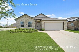 Building Photo - 1809 Bending Green Dr