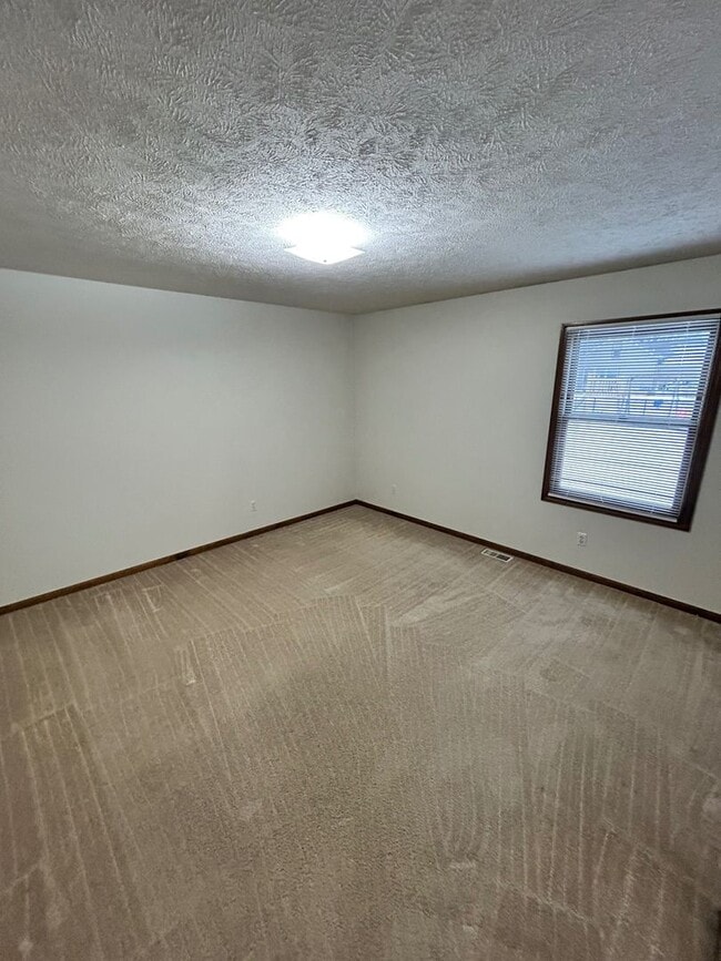 Building Photo - 254 Church St Ct