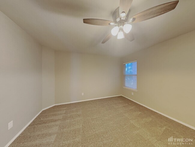 Building Photo - 2611 Frederick St