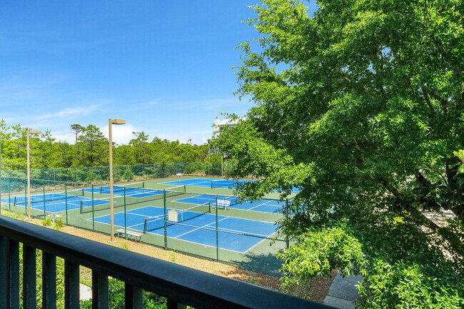 Building Photo - 1732 W County Hwy 30A