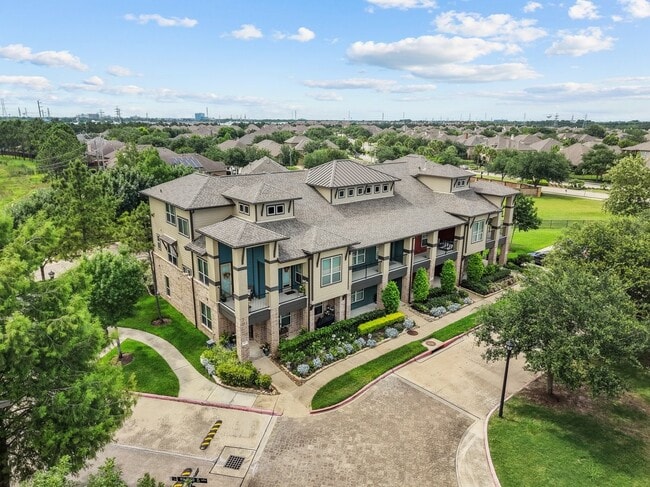 Building Photo - 416 Via Regatta Dr