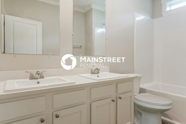Building Photo - 4 Bedroom Pet-Friendly Home in Dallas, TX ...