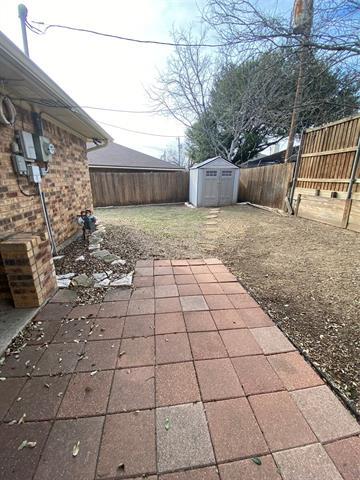 Building Photo - 8900 Marilyn Dr