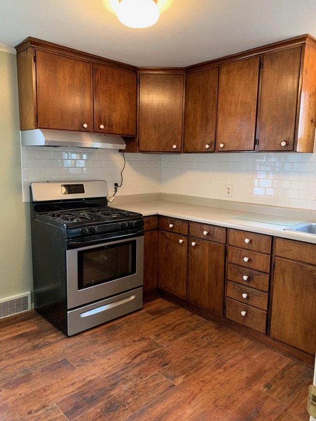 Appliances included - 1947 Decatur Ave
