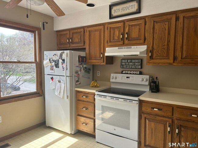 Building Photo - 17 Eagle Rock Cir