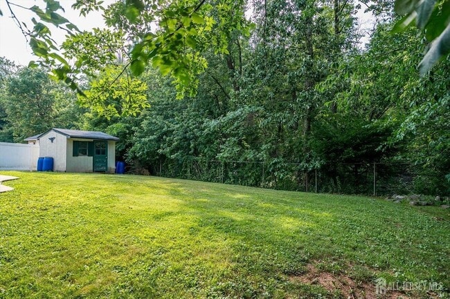 Building Photo - 40 Winding Rd