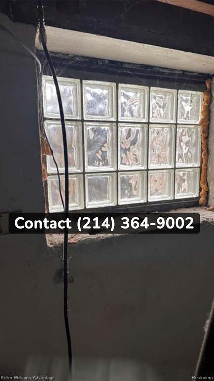 Building Photo - 15047 Lesure St