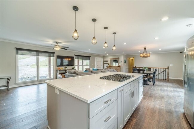 Building Photo - 691 Harbor Cove